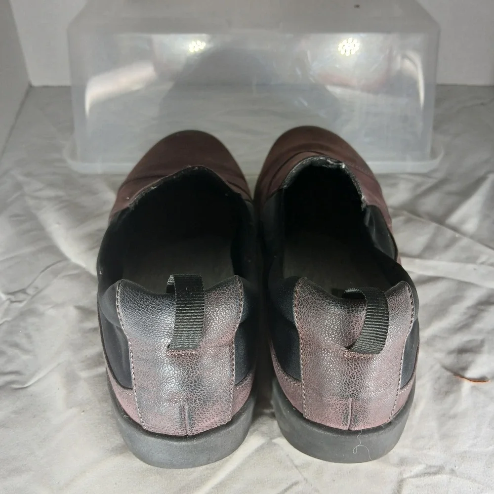 Clarks Cloudsteppers Womens Slip On Shoes‎ Burgundy Black Size 9 Comfort